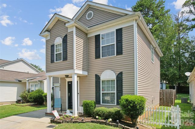 10420 Hugue Way, Charlotte, NC 28214