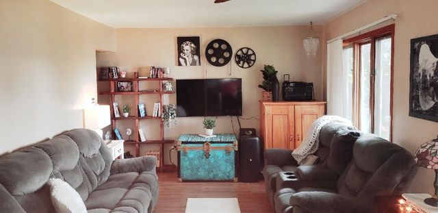 63062 Lakeshore Drive, Dowagiac, MI 49047