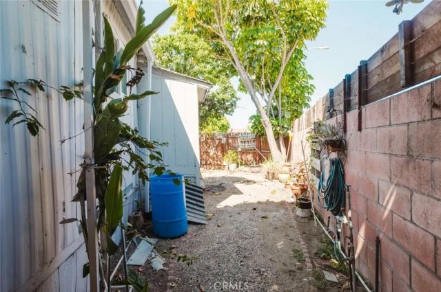 4400 Holt 37, Montclair, CA 91763