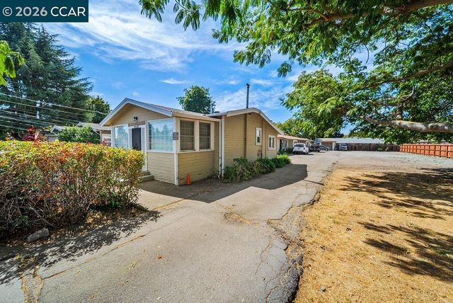 24063 Park St, Hayward, CA 94541