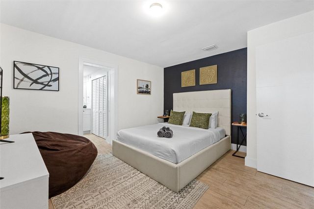 2621 NE 20th Street, Pompano Beach, FL 33064