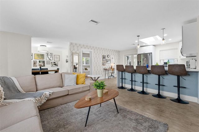 2621 NE 20th Street, Pompano Beach, FL 33064