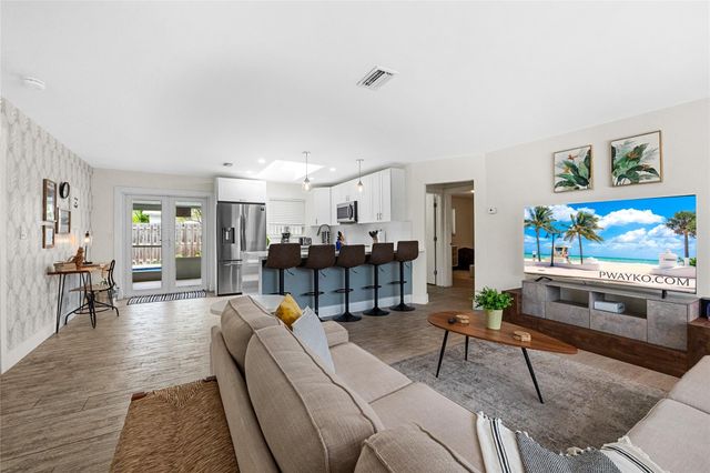 2621 NE 20th Street, Pompano Beach, FL 33064