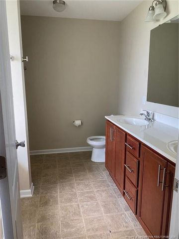 146 Fountain Grove Drive, Raeford, NC 28376