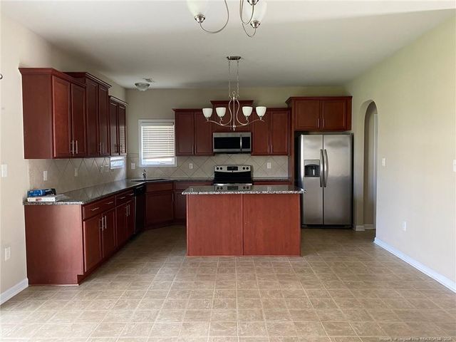 146 Fountain Grove Drive, Raeford, NC 28376