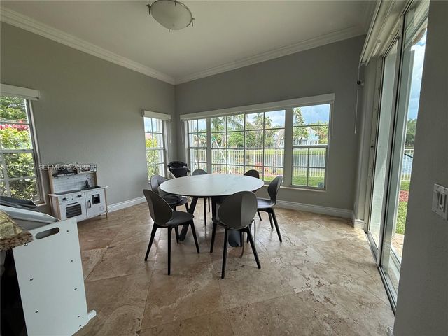 1070 Capistrano, Weston, FL 33326