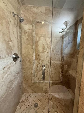 1070 Capistrano, Weston, FL 33326