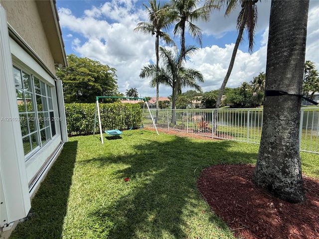 1070 Capistrano, Weston, FL 33326