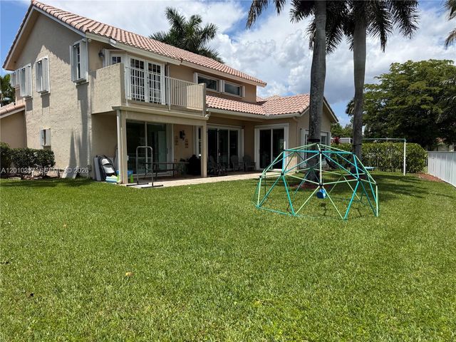 1070 Capistrano, Weston, FL 33326