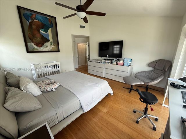 1070 Capistrano, Weston, FL 33326