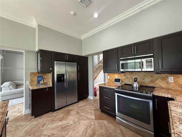 1070 Capistrano, Weston, FL 33326