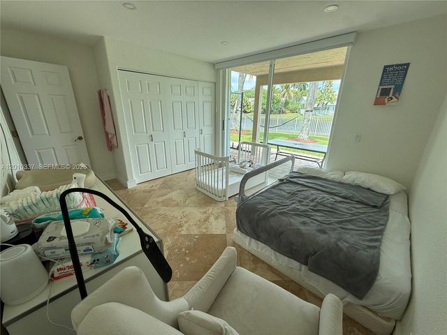 1070 Capistrano, Weston, FL 33326