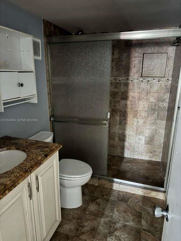 380 E Laurel Dr 4D, Margate, FL 33063