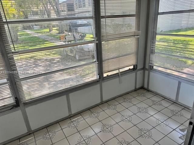 380 E Laurel Dr 4D, Margate, FL 33063
