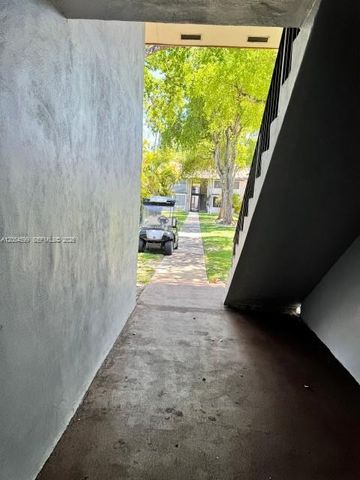 380 E Laurel Dr 4D, Margate, FL 33063