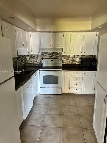 380 E Laurel Dr 4D, Margate, FL 33063