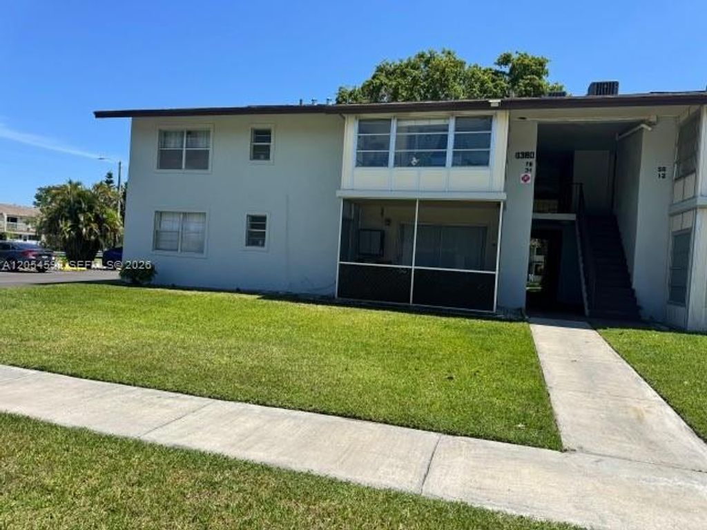 380 E Laurel Dr 4D, Margate, FL 33063