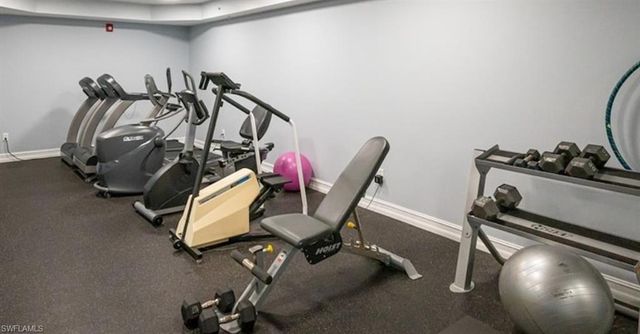 1100 Pine Ridge RD B102, Naples, FL 34108