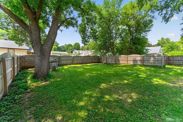 5116 Pine Street, Omaha, NE 68106