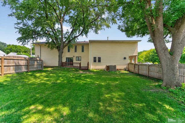 5116 Pine Street, Omaha, NE 68106
