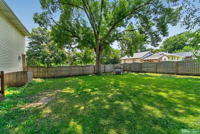 5116 Pine Street, Omaha, NE 68106