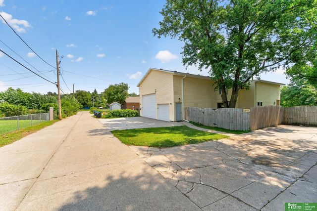 5116 Pine Street, Omaha, NE 68106