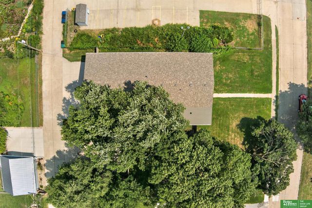 5116 Pine Street, Omaha, NE 68106