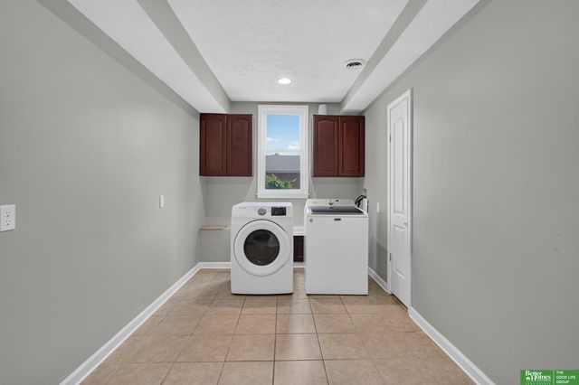 5116 Pine Street, Omaha, NE 68106