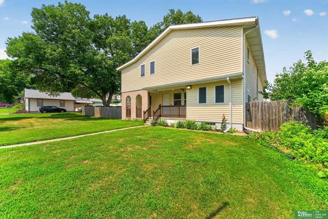 5116 Pine Street, Omaha, NE 68106