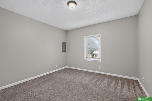 5116 Pine Street, Omaha, NE 68106