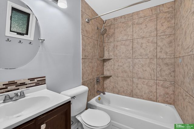 5116 Pine Street, Omaha, NE 68106