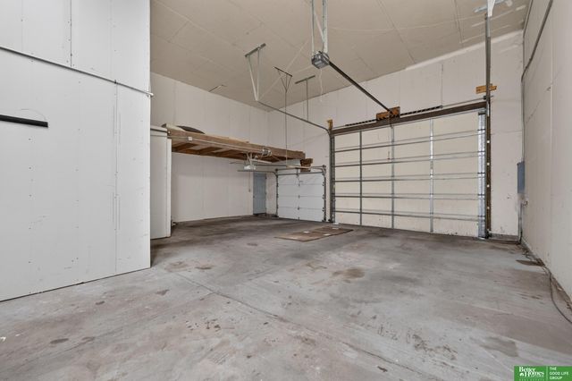 5116 Pine Street, Omaha, NE 68106