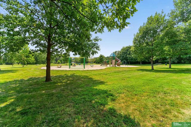 5116 Pine Street, Omaha, NE 68106