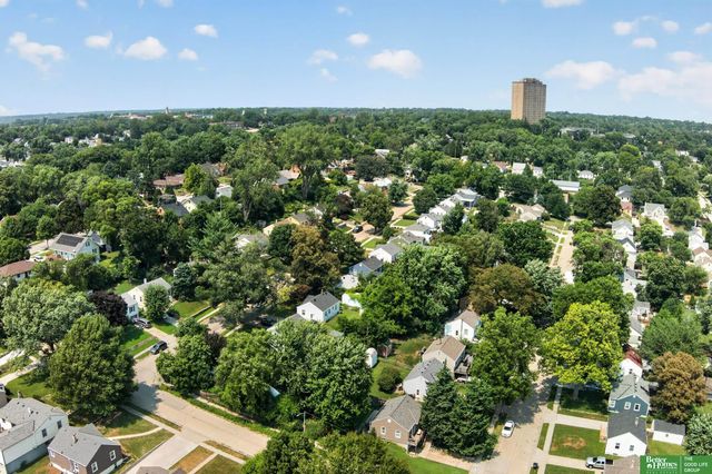 5116 Pine Street, Omaha, NE 68106