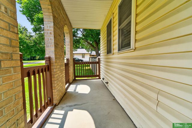 5116 Pine Street, Omaha, NE 68106