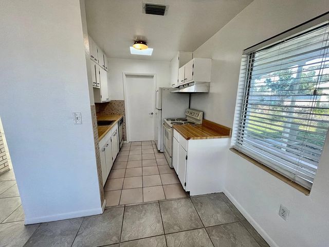 22086 BEVERLY AVENUE, Port Charlotte, FL 33952