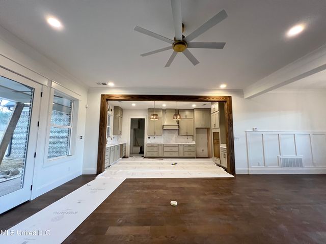 2142 Lauren Way, Hernando, MS 38632