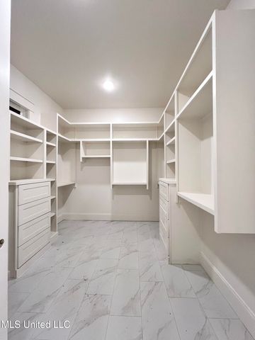 2142 Lauren Way, Hernando, MS 38632