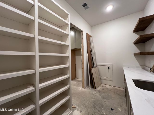 2142 Lauren Way, Hernando, MS 38632