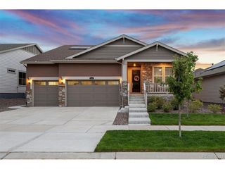 8801 S Ukraine Ct, Aurora, CO 80016
