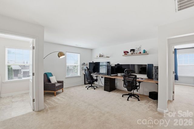 17504 Austins Creek Drive, Charlotte, NC 28278