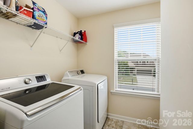 17504 Austins Creek Drive, Charlotte, NC 28278