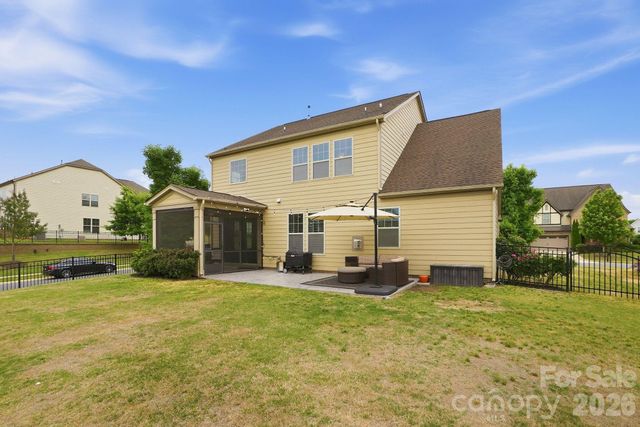 17504 Austins Creek Drive, Charlotte, NC 28278