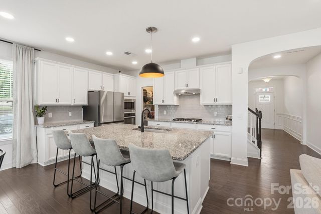 17504 Austins Creek Drive, Charlotte, NC 28278