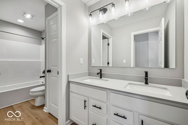 10608 Banyan Wood Court, Indianapolis, IN 46239