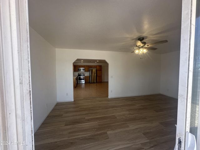 2616 E SOUTHGATE Avenue 2, Phoenix, AZ 85040