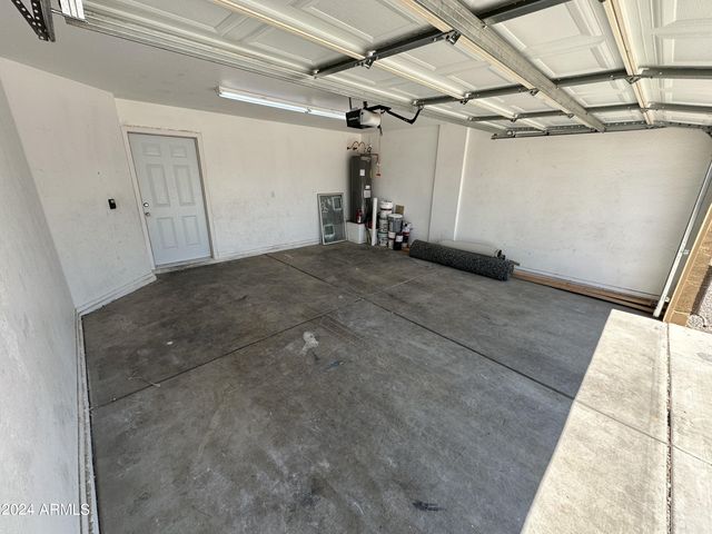 2616 E SOUTHGATE Avenue 2, Phoenix, AZ 85040