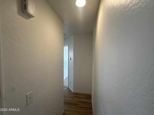 2616 E SOUTHGATE Avenue 2, Phoenix, AZ 85040