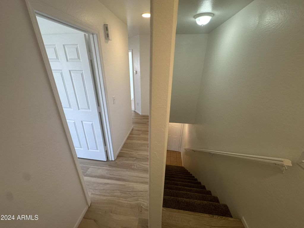 Image 37 of property listing at 2616 E SOUTHGATE Avenue 2, Phoenix, AZ 85040