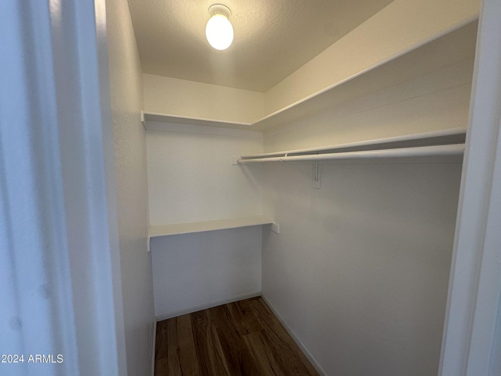 Image 43 of property listing at 2616 E SOUTHGATE Avenue 2, Phoenix, AZ 85040